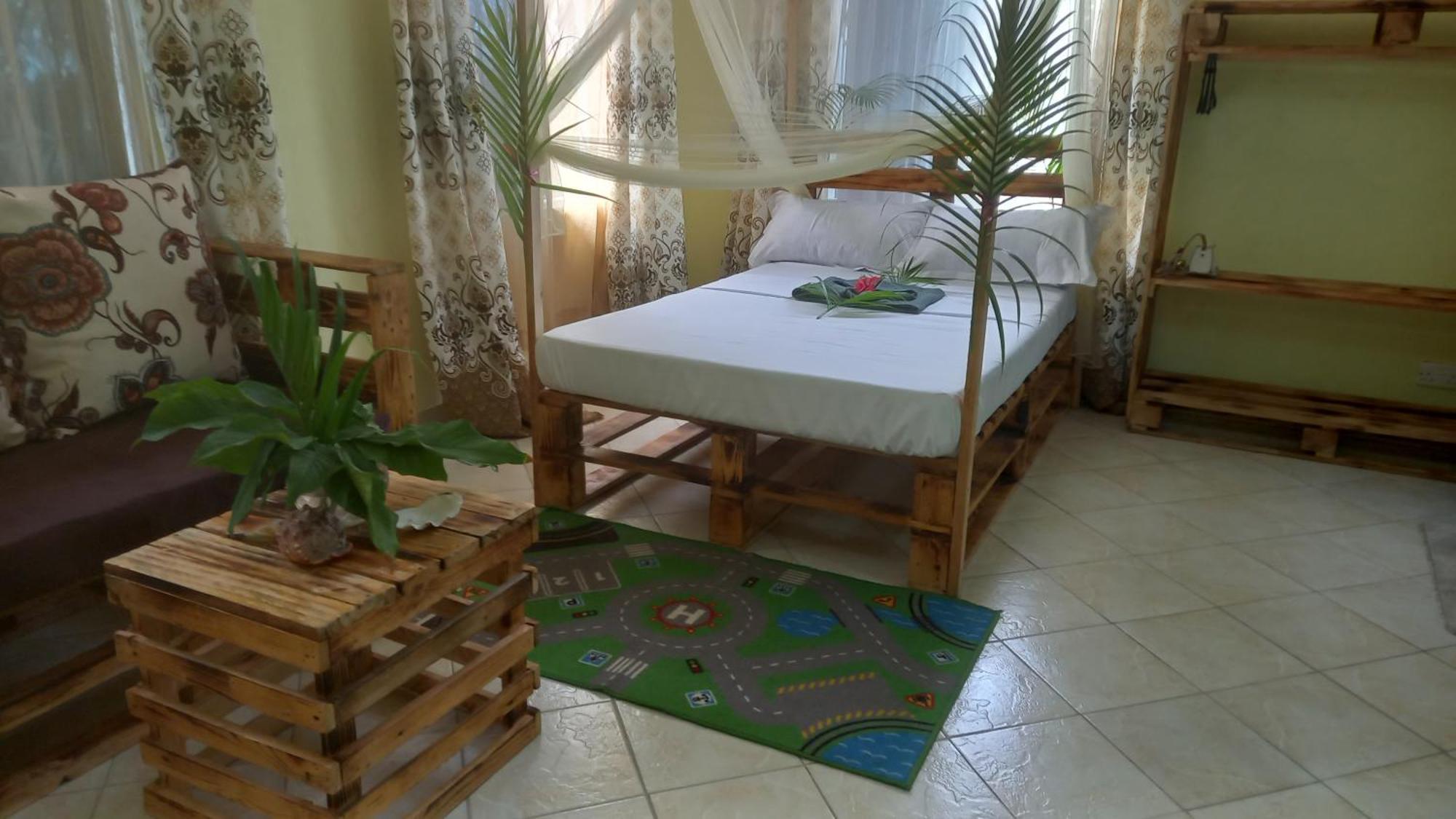 מומבסה Mount Zion Guest House, Mtwapa Mtomondoni מראה חיצוני תמונה
